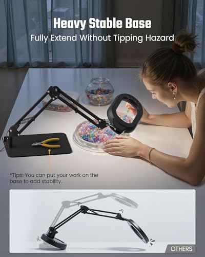 Square Magnifying Desk Lamp