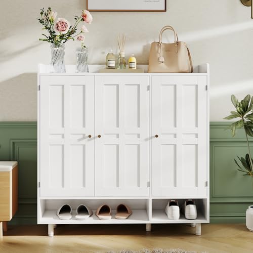 Shoe Cabinet with 3 Doors and Adjustable Shelves