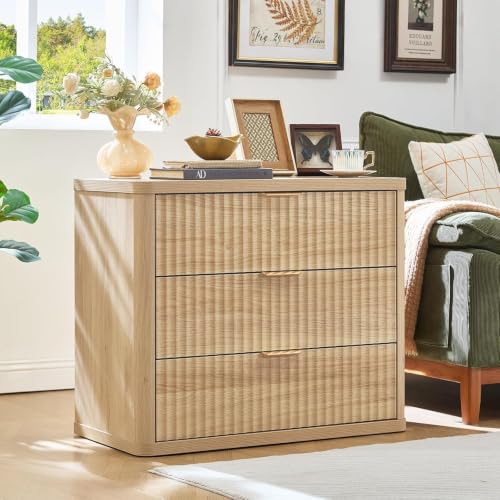 31.5" Wide Fluted Nightstand for Large Spaces