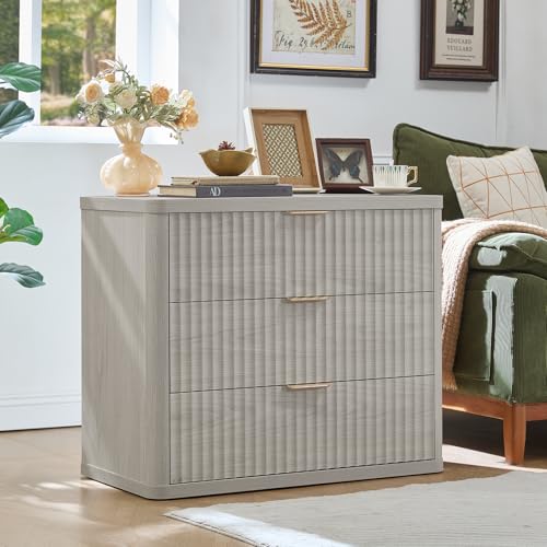 31.5" Wide Fluted Nightstand for Large Spaces