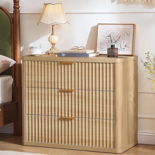 31.5" Wide Fluted Nightstand for Large Spaces