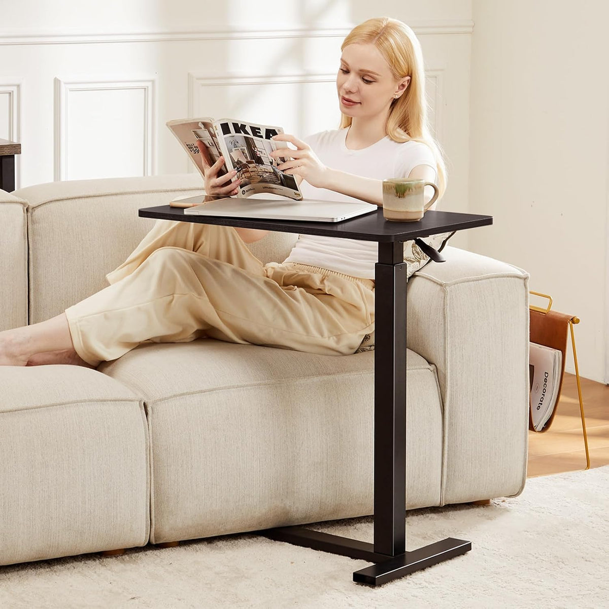 Overbed Bedside Table with Hidden Casters (Black / Non-Tiltable)